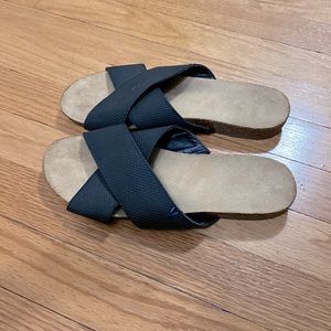 Dr. Scholls black sandals❤️